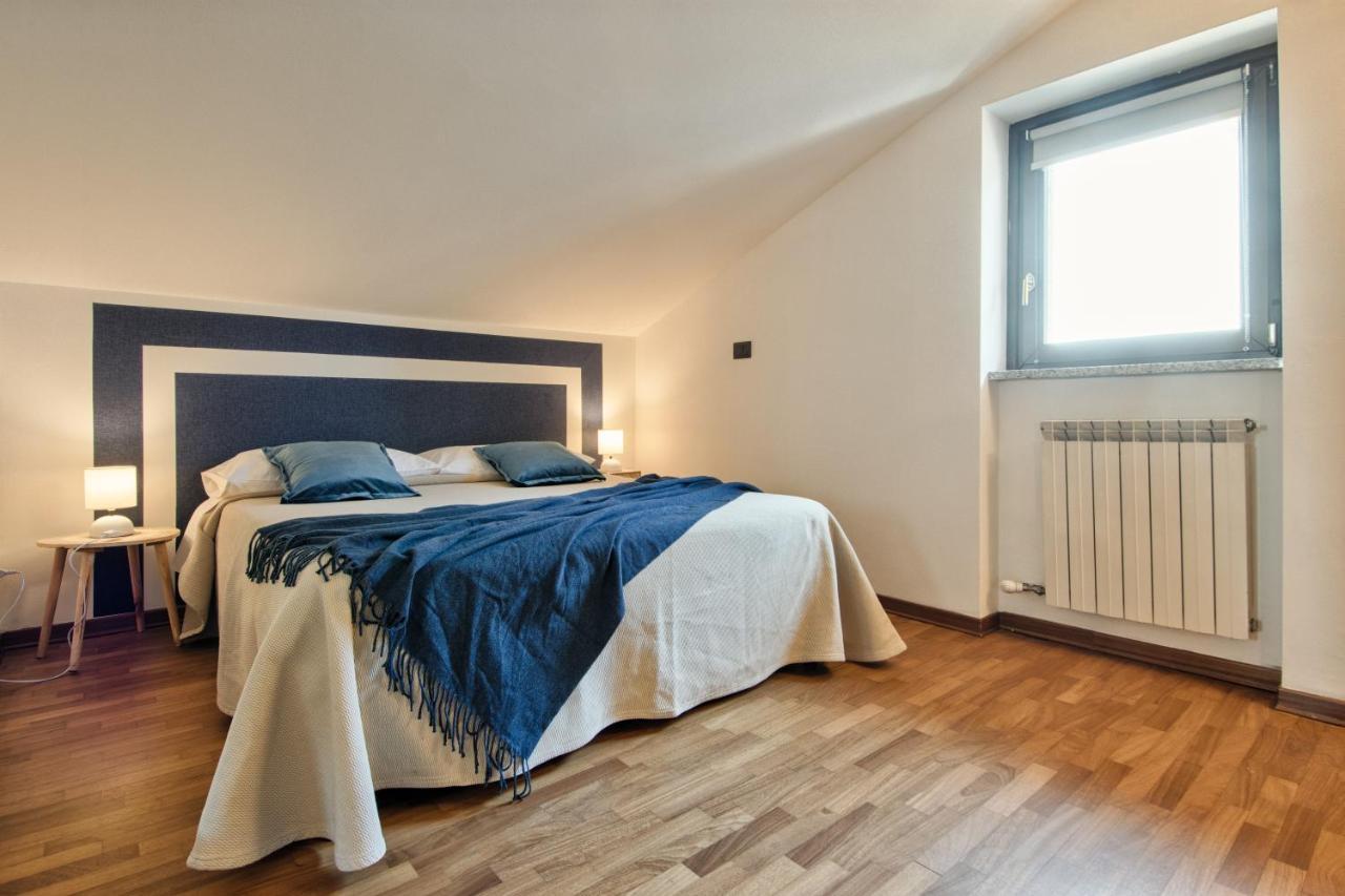 5 Miglia Apartment La Mansarda A كولّينيو المظهر الخارجي الصورة