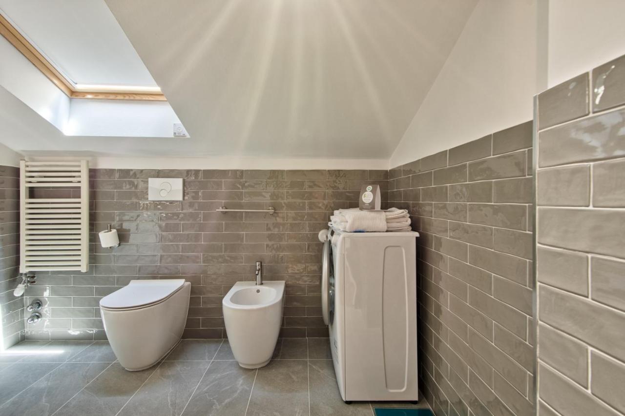 5 Miglia Apartment La Mansarda A كولّينيو المظهر الخارجي الصورة