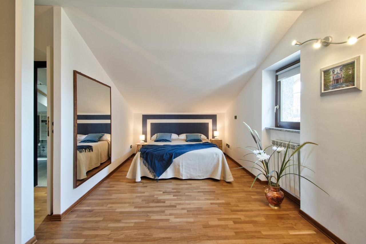 5 Miglia Apartment La Mansarda A كولّينيو المظهر الخارجي الصورة