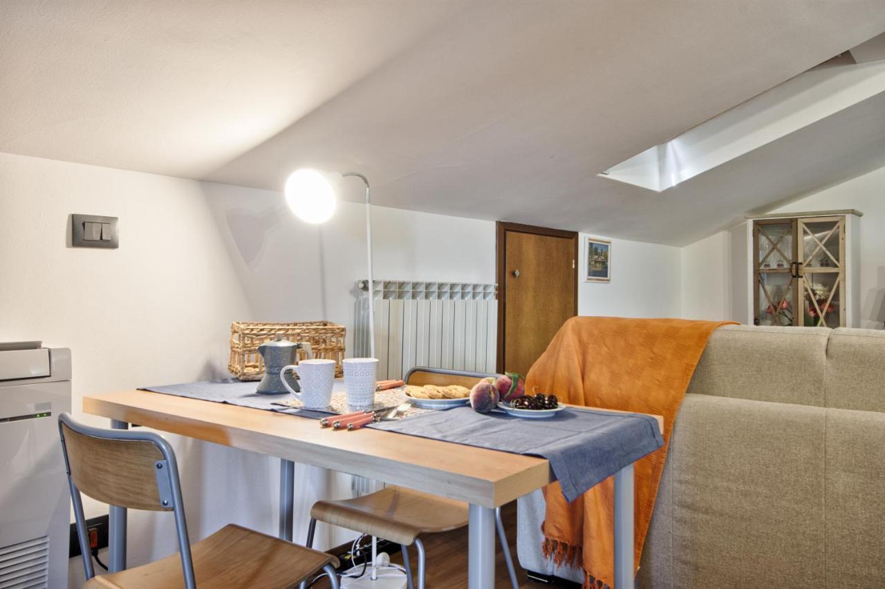 5 Miglia Apartment La Mansarda A كولّينيو المظهر الخارجي الصورة