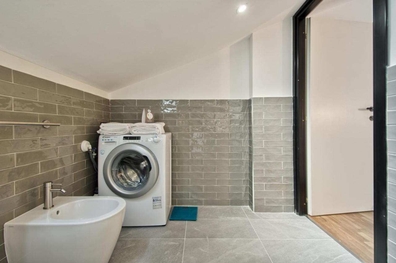 5 Miglia Apartment La Mansarda A كولّينيو المظهر الخارجي الصورة